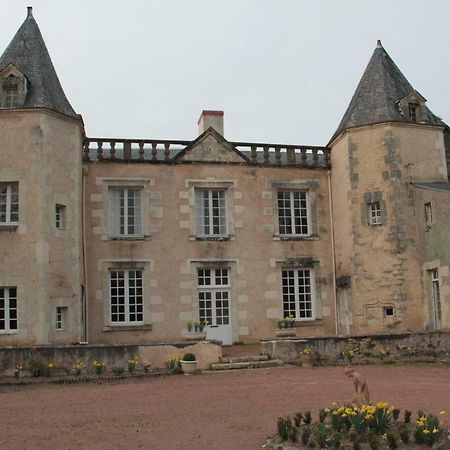 Отель Le Logis De La Foret Sainte-Verge Экстерьер фото